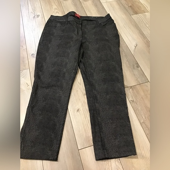 🛍️ CONTRAST Brand Pants NWOT - Picture 2 of 6